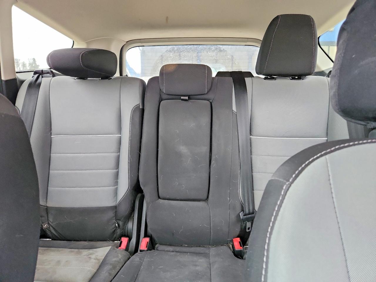 2015 FORD ESCAPE SE photo 19