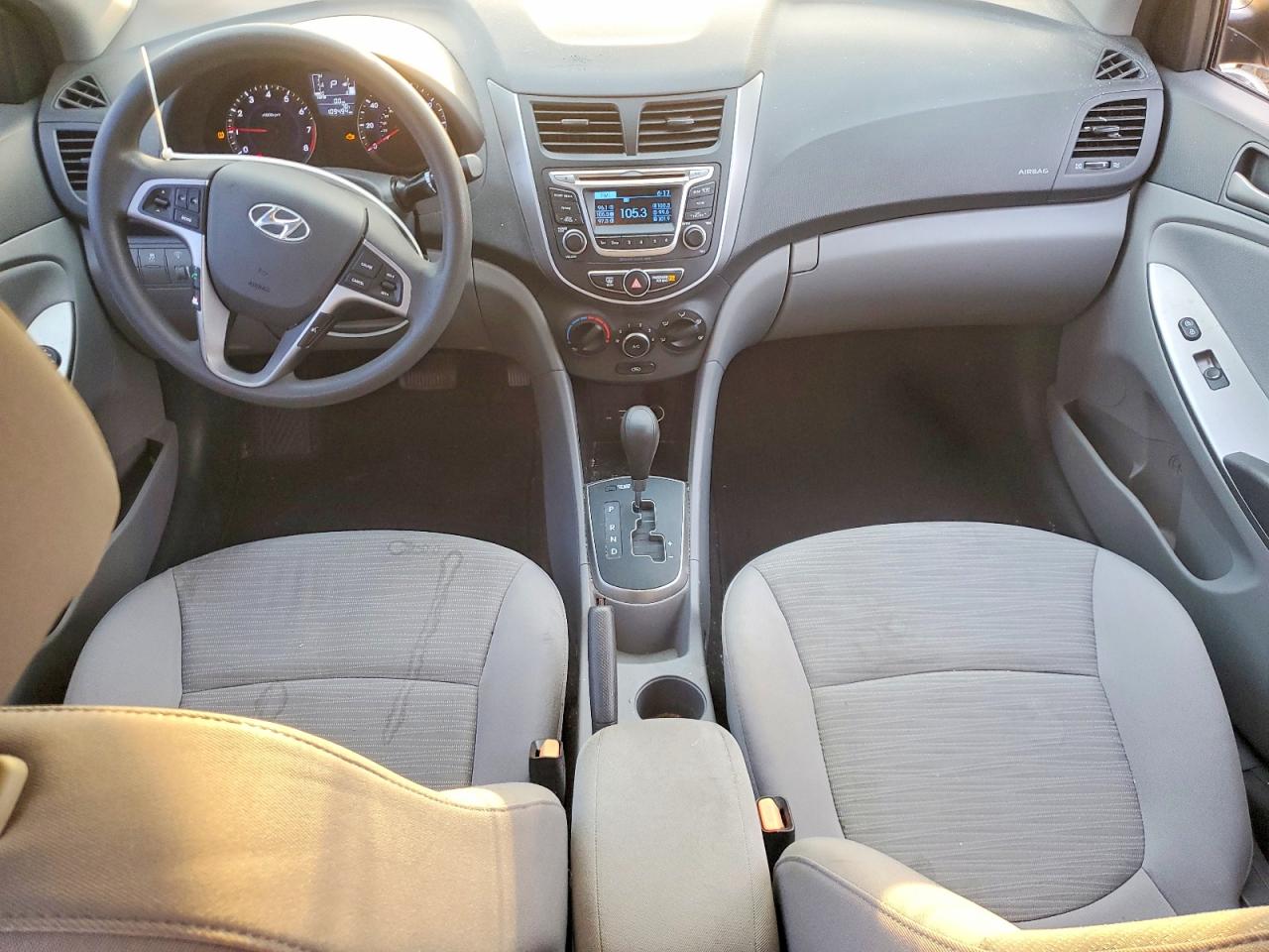 2015 HYUNDAI ACCENT GLS photo 8