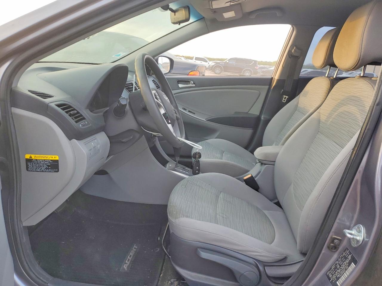 2015 HYUNDAI ACCENT GLS photo 7