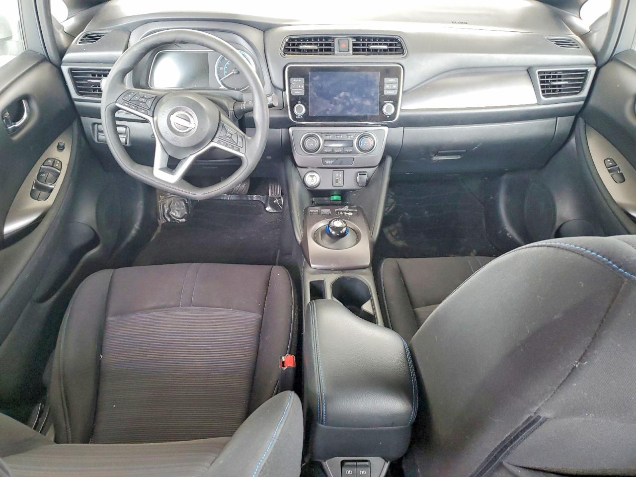 2023 NISSAN LEAF S photo 8