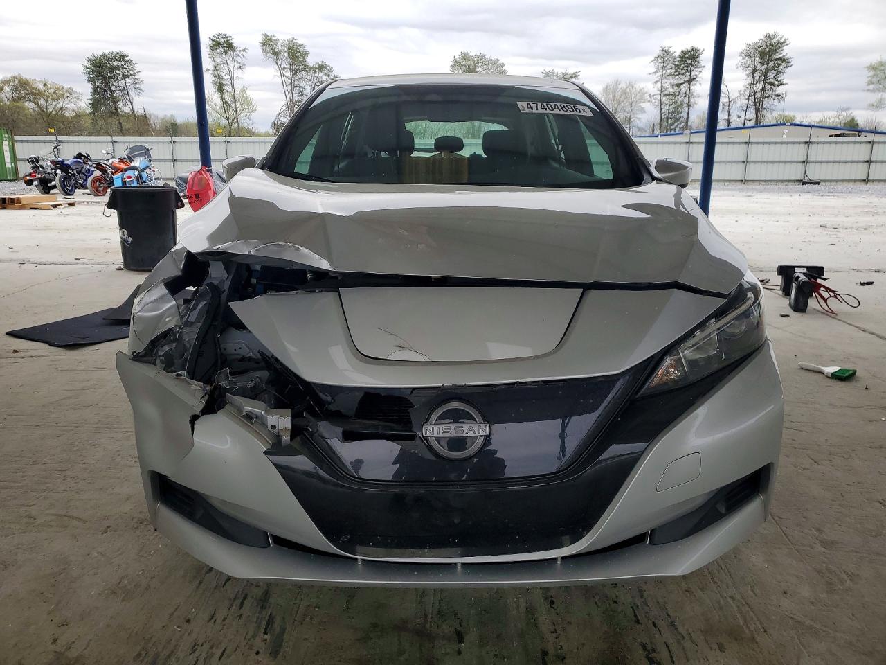 2023 NISSAN LEAF S photo 5