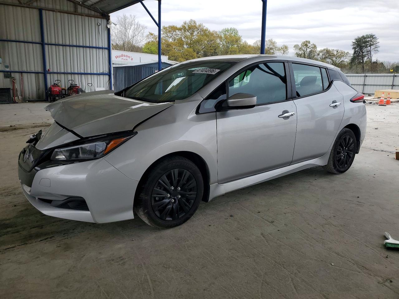 2023 NISSAN LEAF