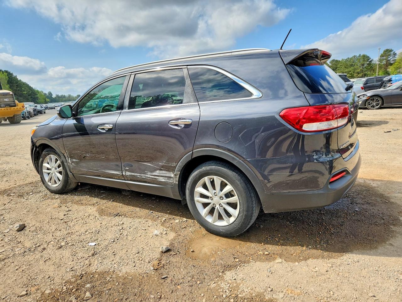 2017 KIA SORENTO LX photo 2