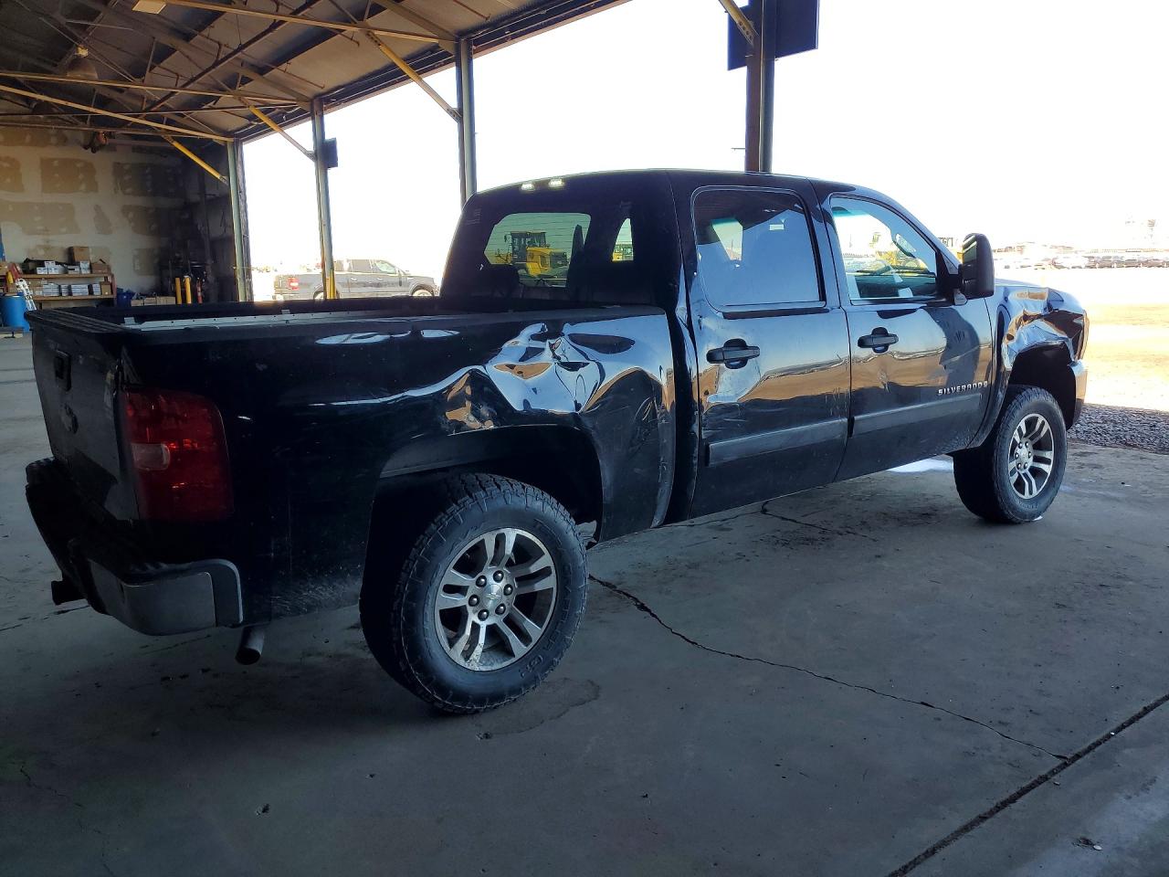 2007 CHEVROLET SILVERADO C1500 CREW CAB photo 3