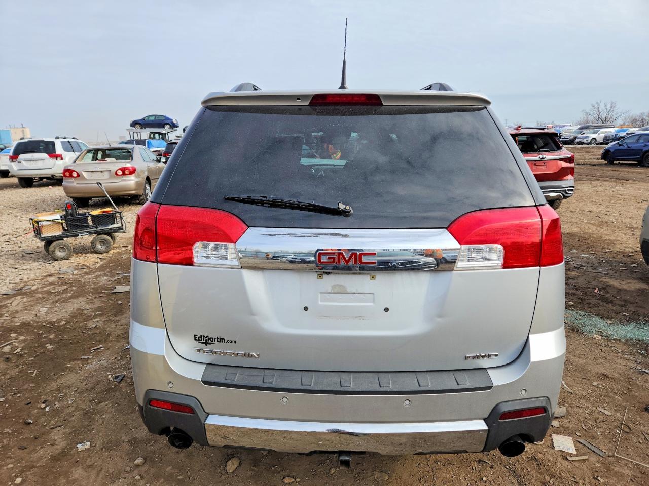 2012 GMC TERRAIN SLT photo 11