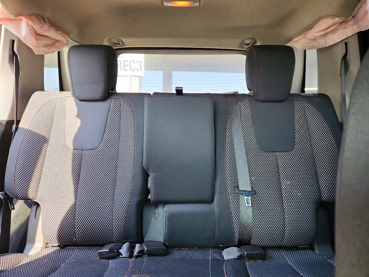2015 GMC TERRAIN SLE photo 28
