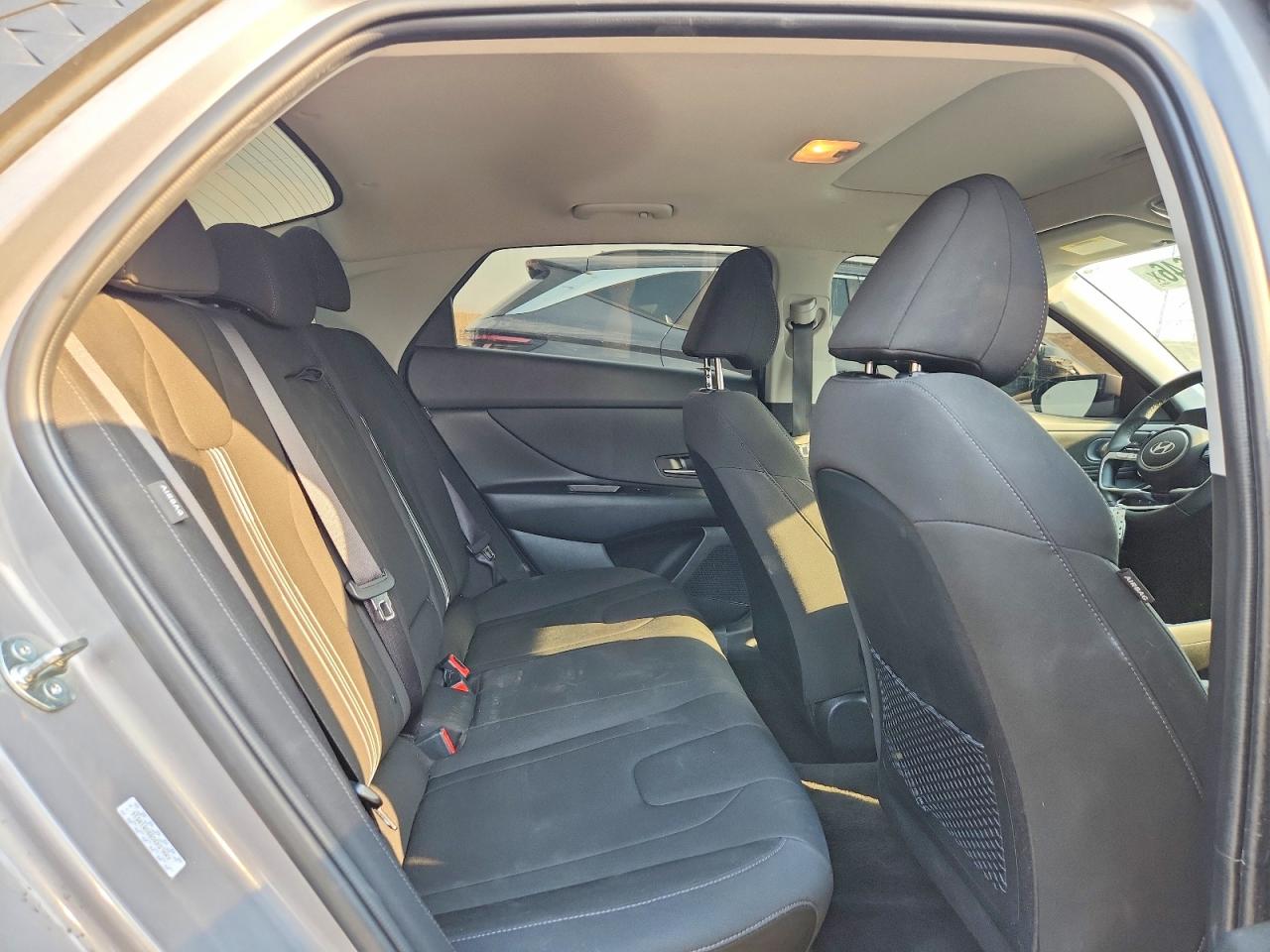 2024 HYUNDAI ELANTRA SEL photo 19