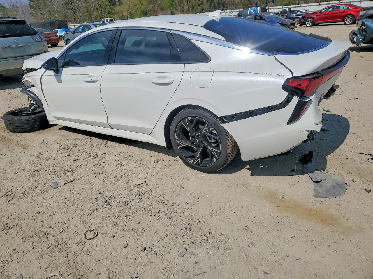 2025 KIA K5 GT-LINE photo 3