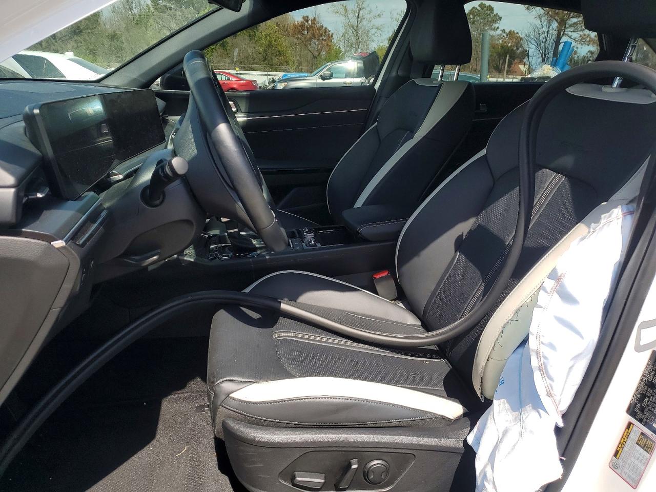 2025 KIA K5 GT-LINE photo 13
