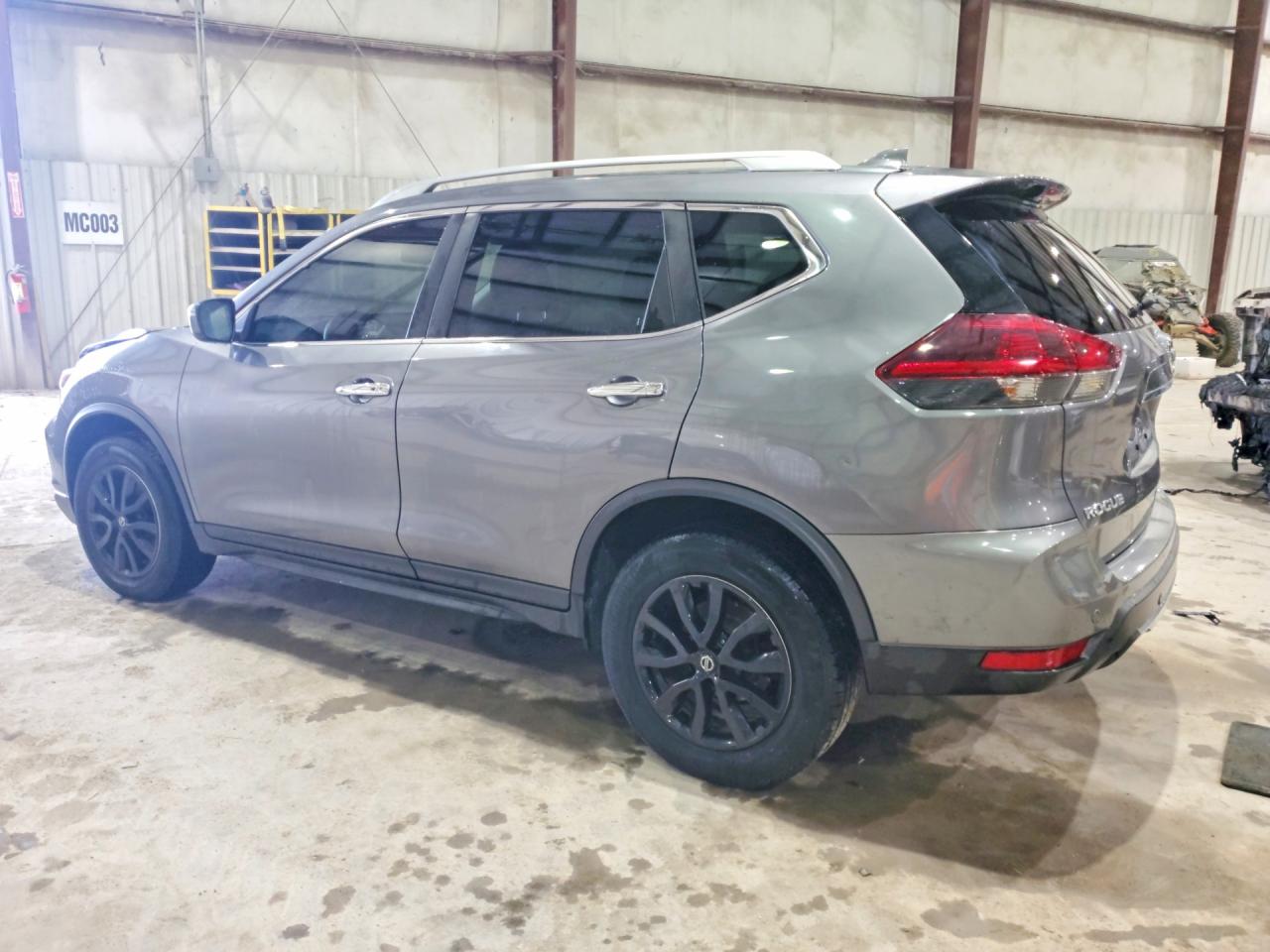 2020 NISSAN ROGUE SV photo 2