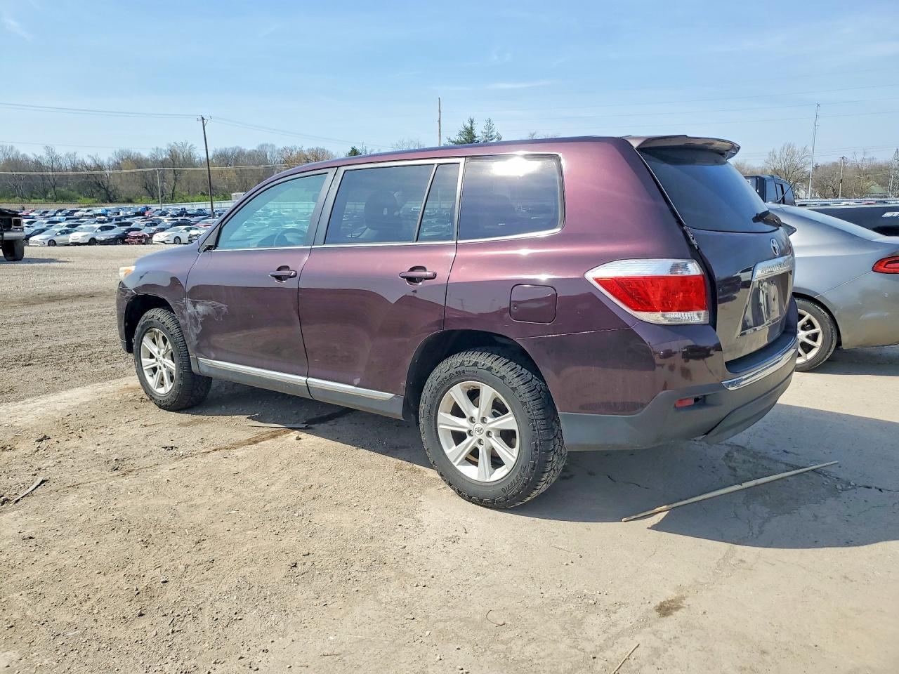2012 TOYOTA HIGHLANDER BASE photo 4