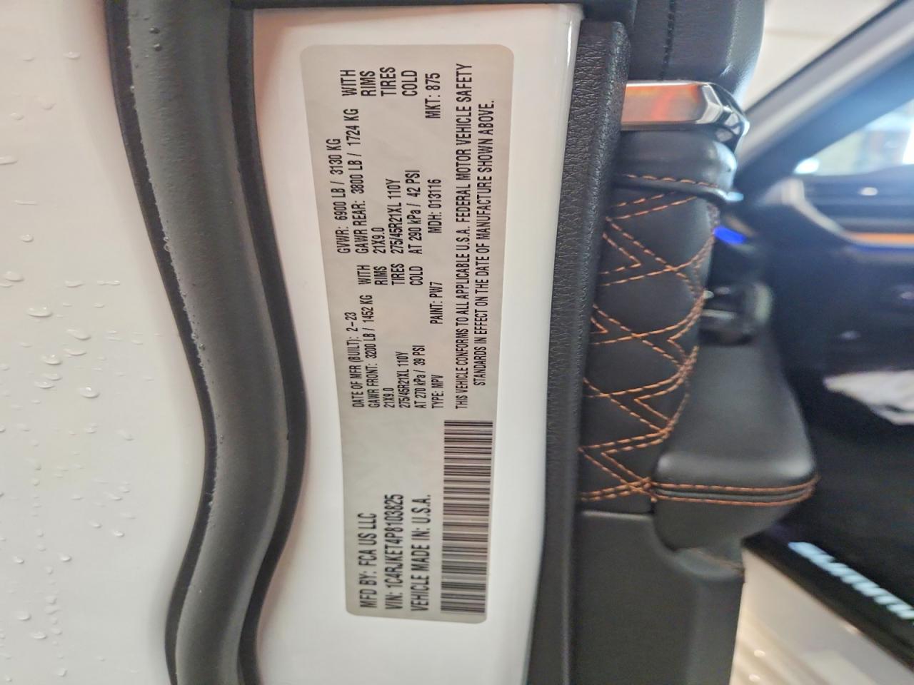 2023 JEEP GRAND CHEROKEE L SUMMIT photo 37