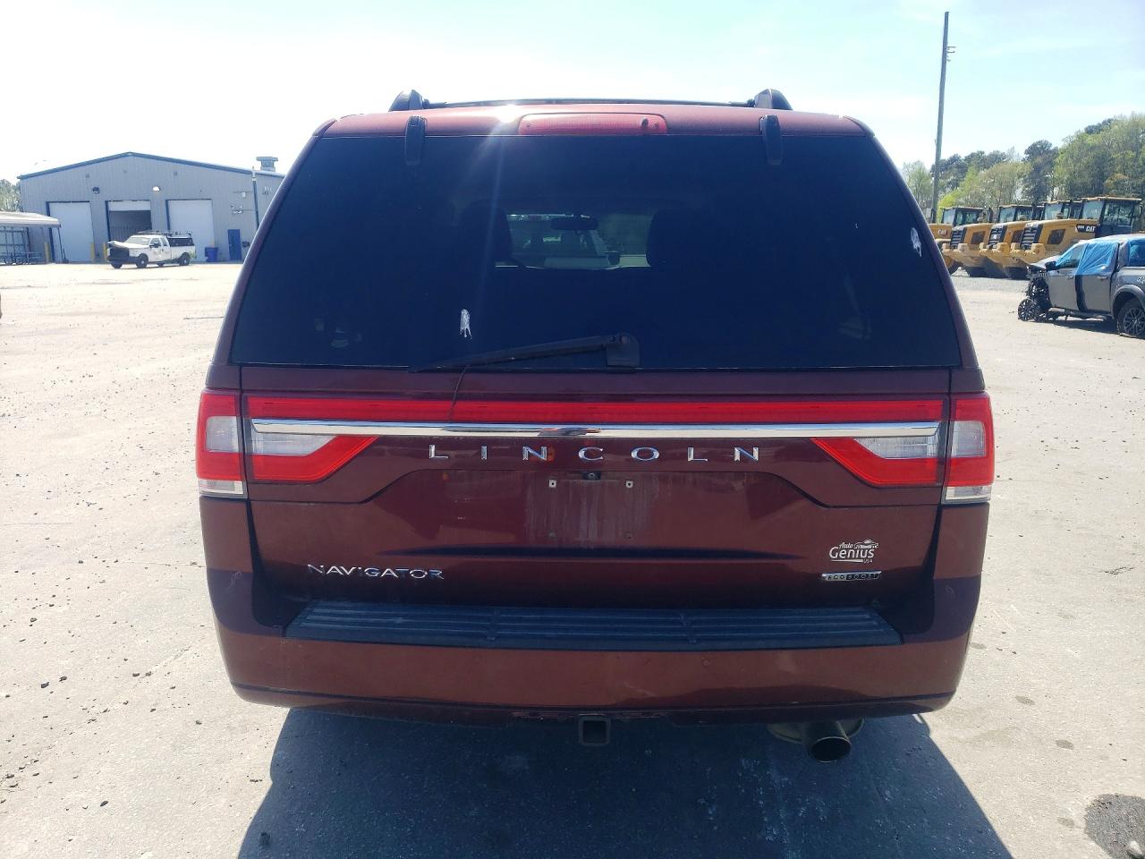 2015 LINCOLN NAVIGATOR photo 6