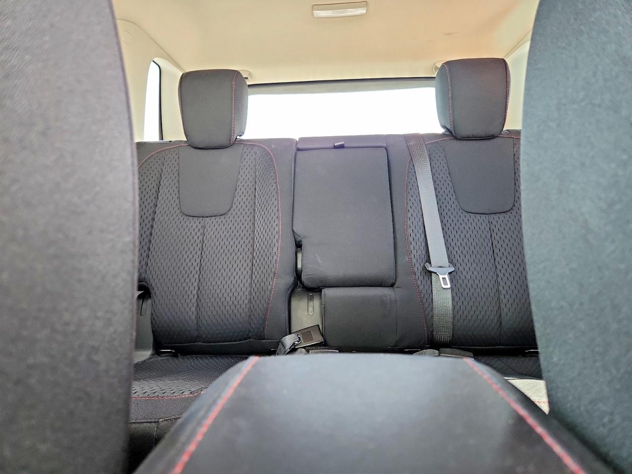 2012 GMC TERRAIN SLE photo 28
