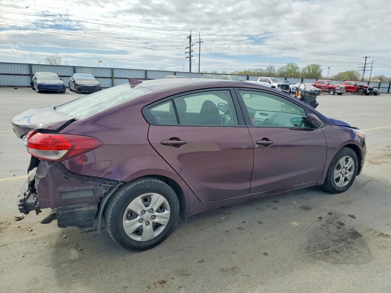 2018 KIA FORTE LX photo 3