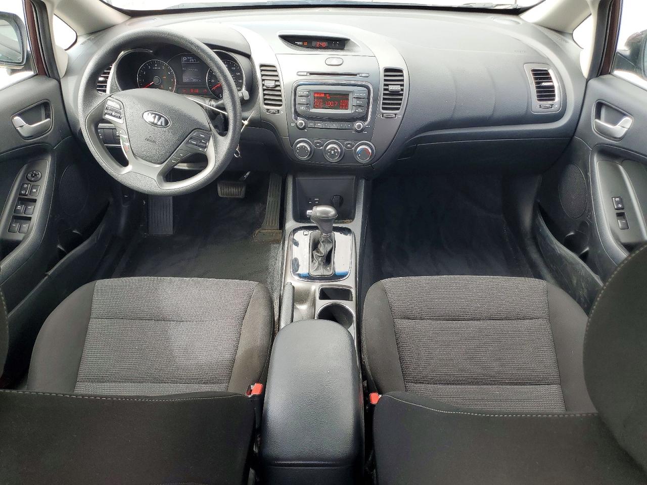 2018 KIA FORTE LX photo 8