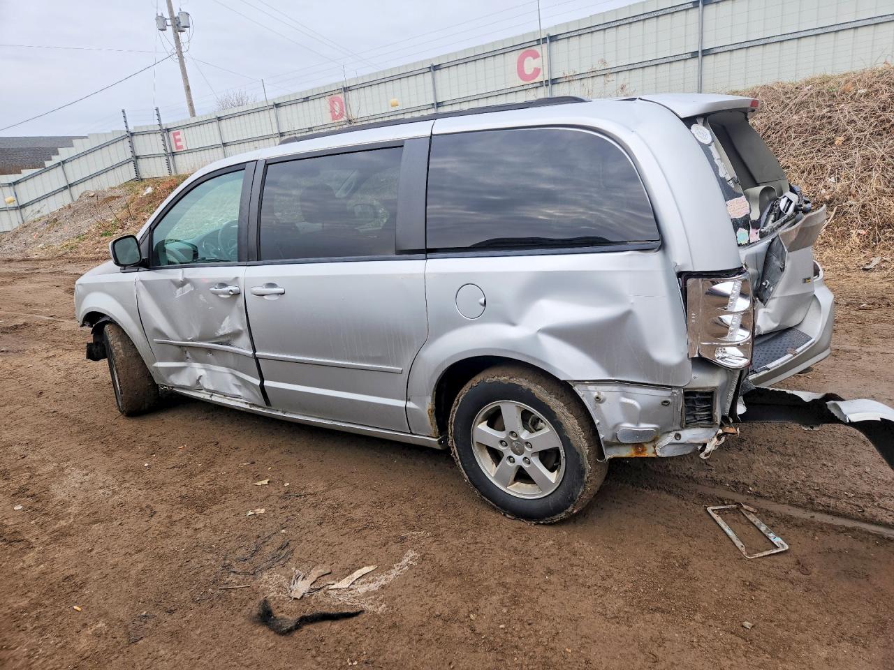 2012 DODGE GRAND CARAVAN SXT photo 3