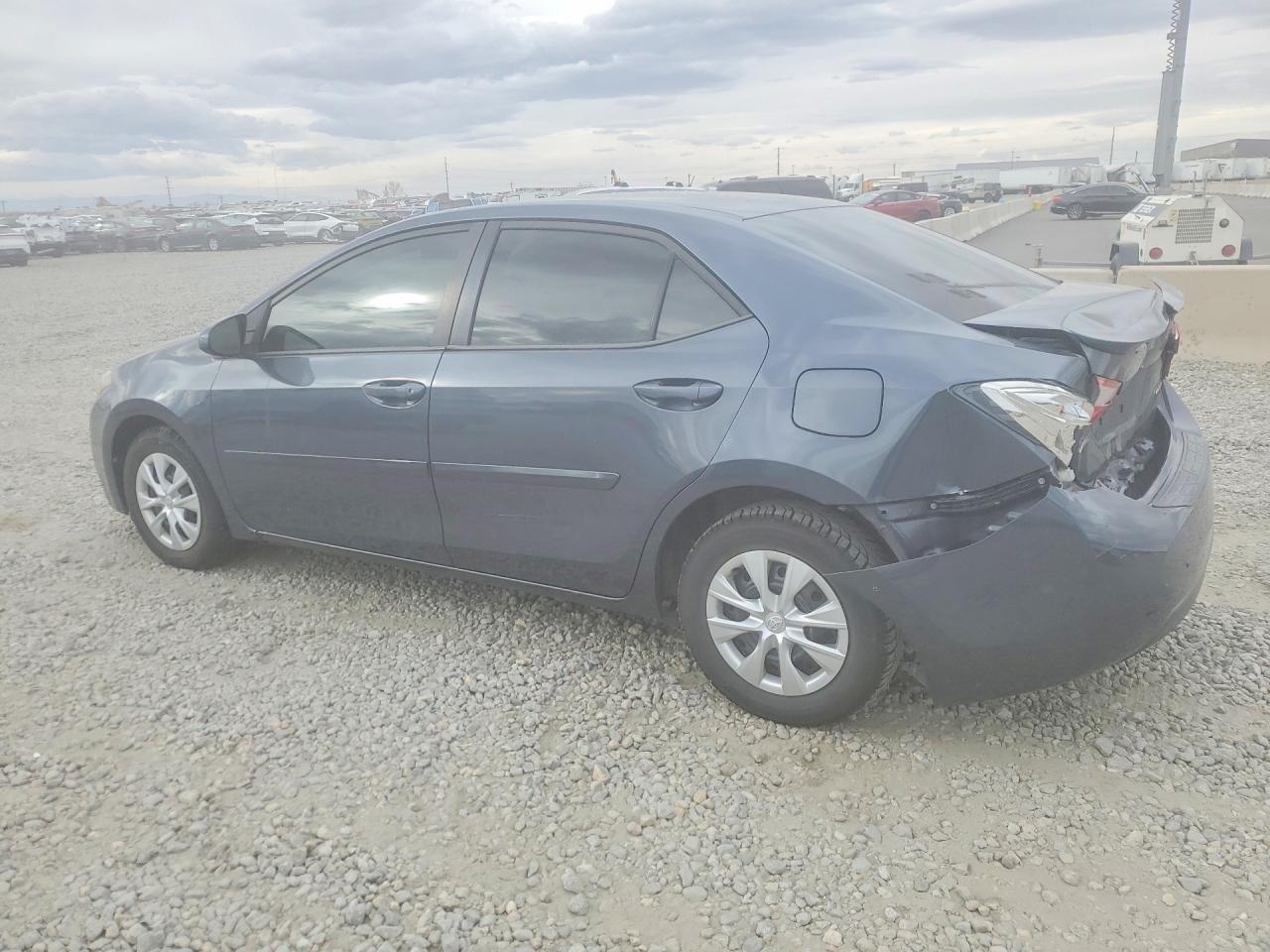 2015 TOYOTA COROLLA LE ECO photo 2