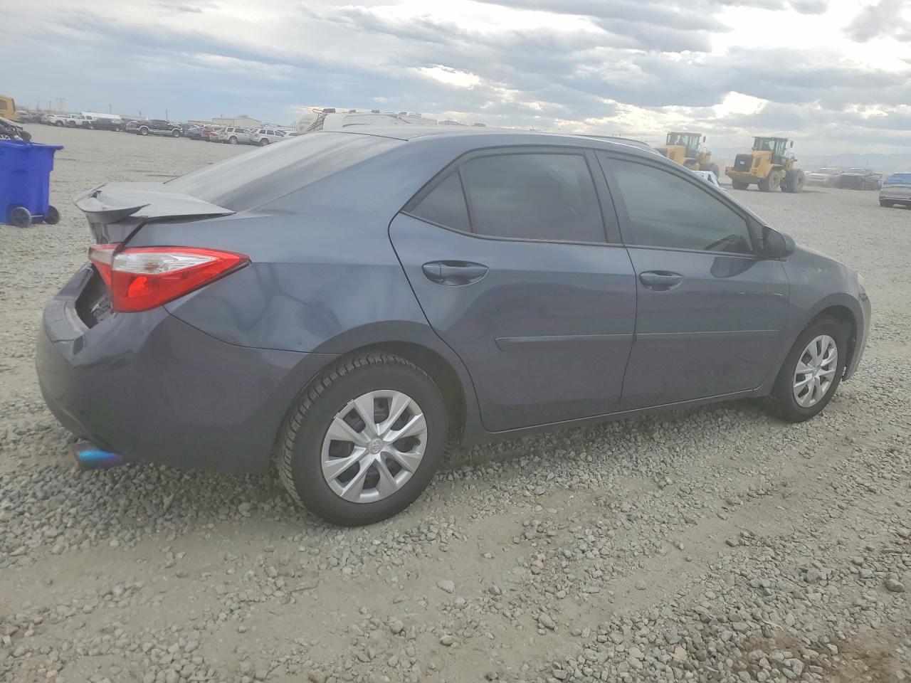 2015 TOYOTA COROLLA LE ECO photo 3