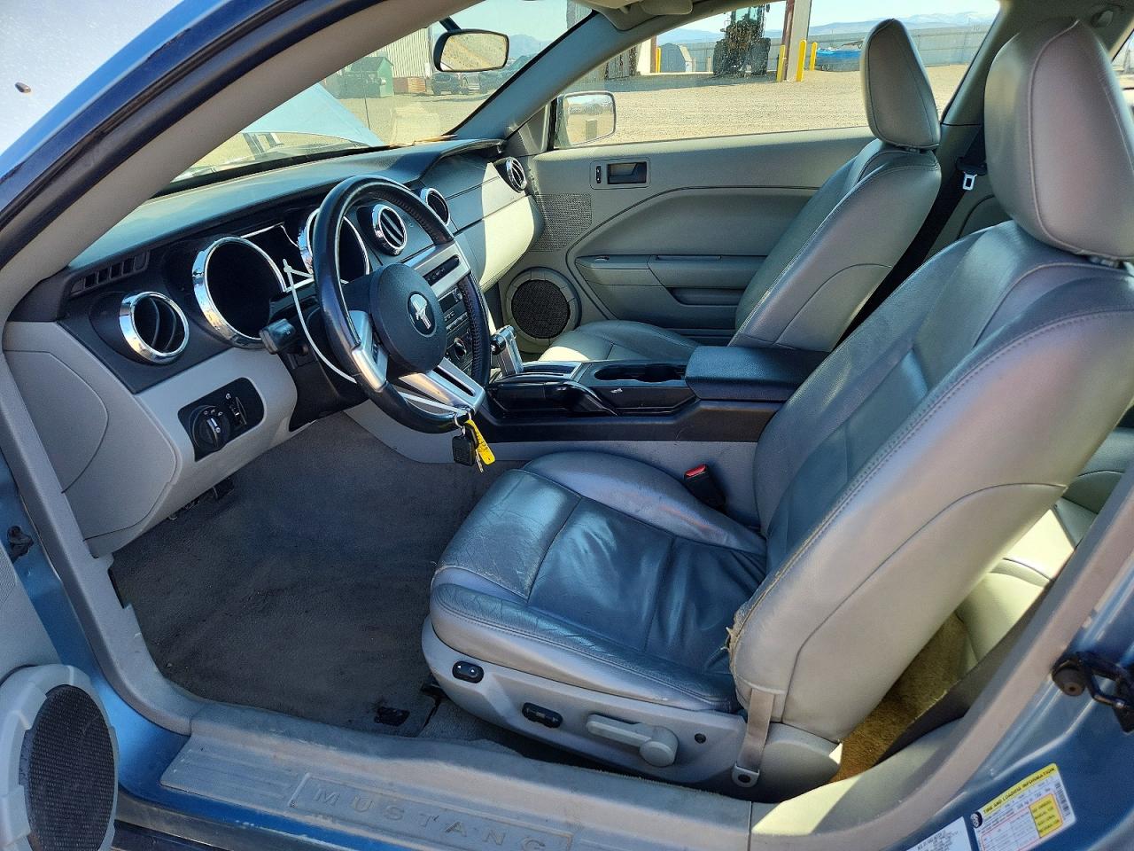 2006 FORD MUSTANG photo 13