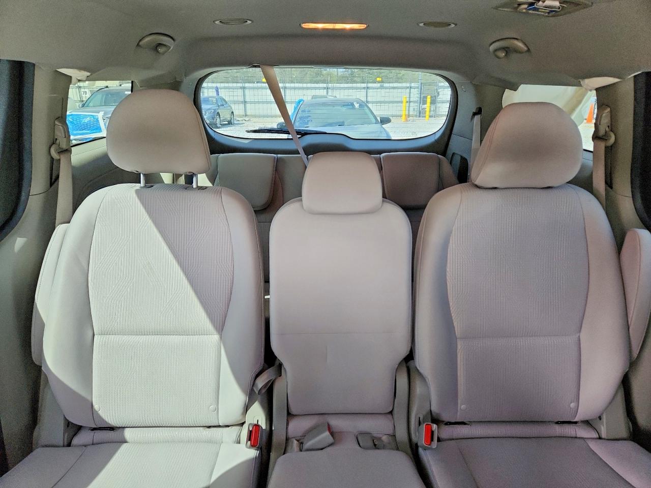2021 KIA SEDONA LX photo 10