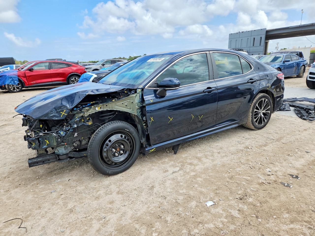 2019 TOYOTA CAMRY
