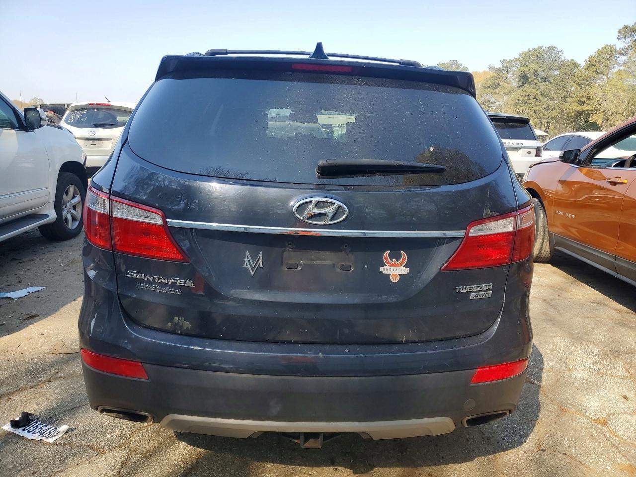 2016 HYUNDAI SANTA FE SE photo 11