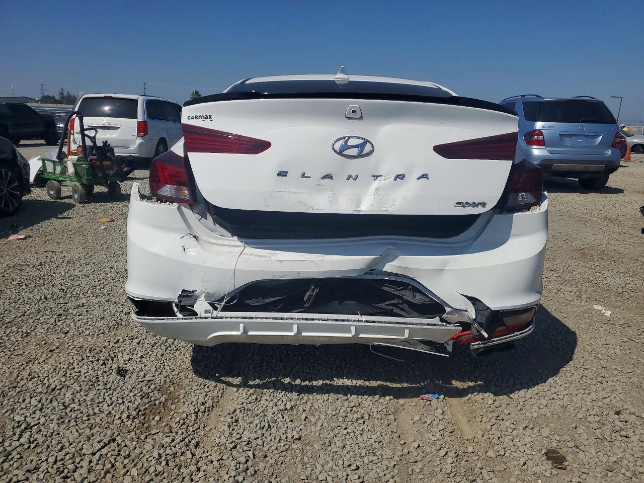 2019 HYUNDAI ELANTRA SPORT photo 11