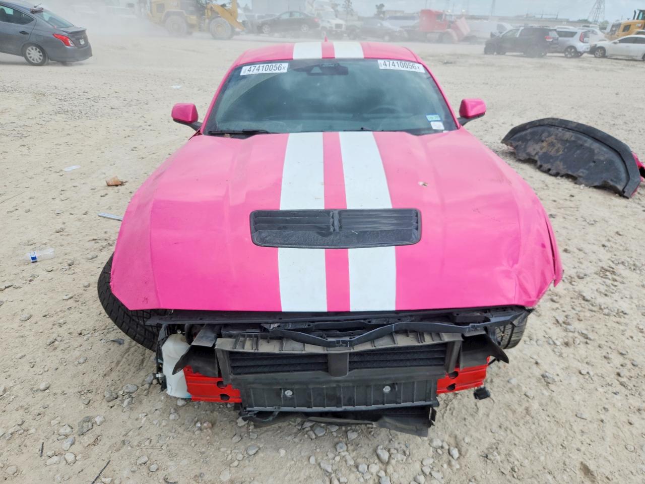 2024 FORD MUSTANG GT photo 5