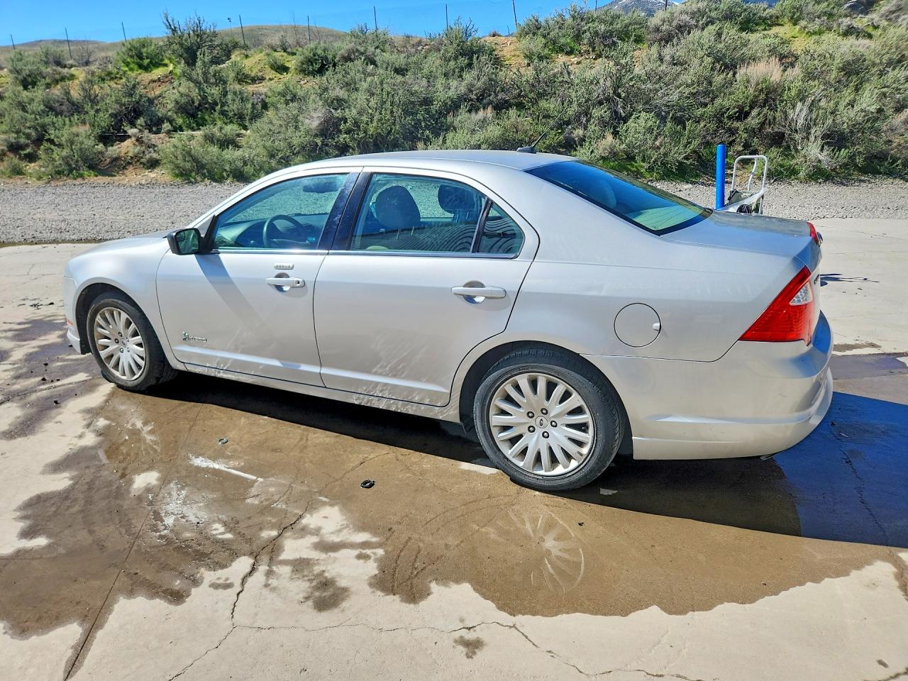 2011 FORD FUSION HYBRID photo 3