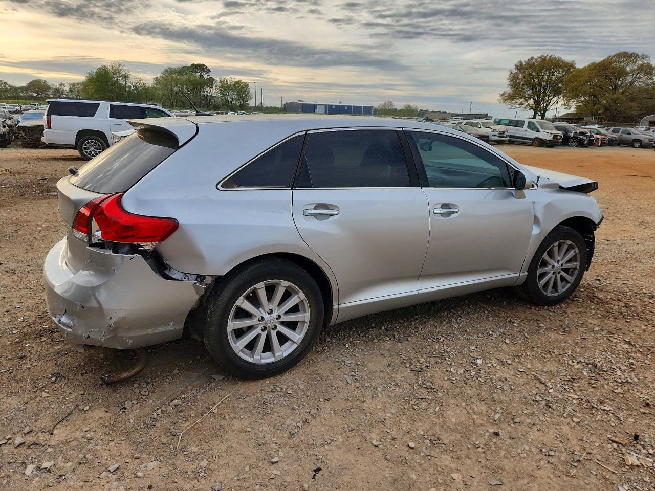 2011 TOYOTA VENZA FWD 4CYL photo 7