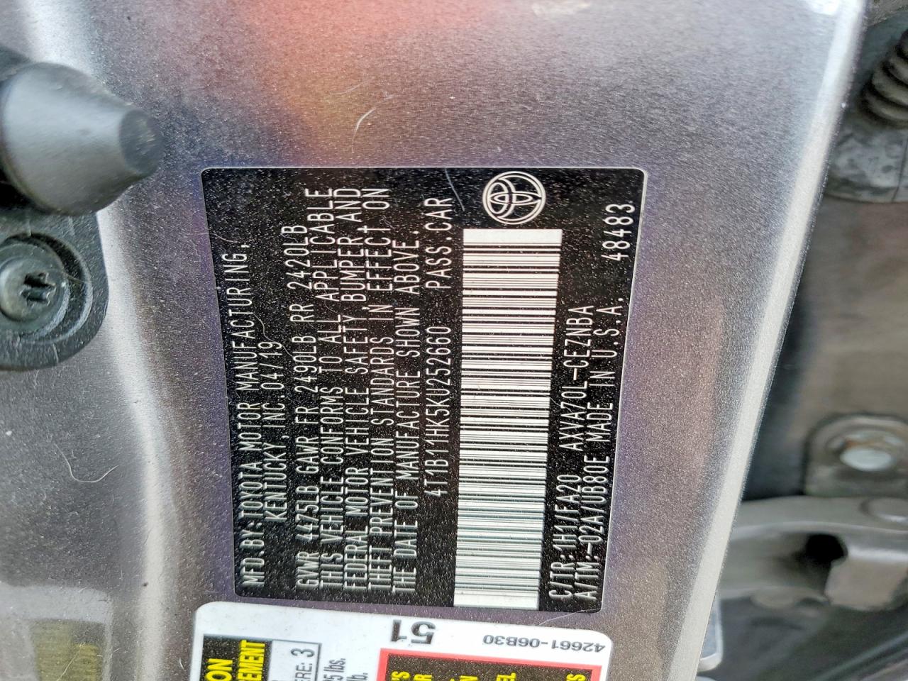 2019 TOYOTA CAMRY LE photo 34