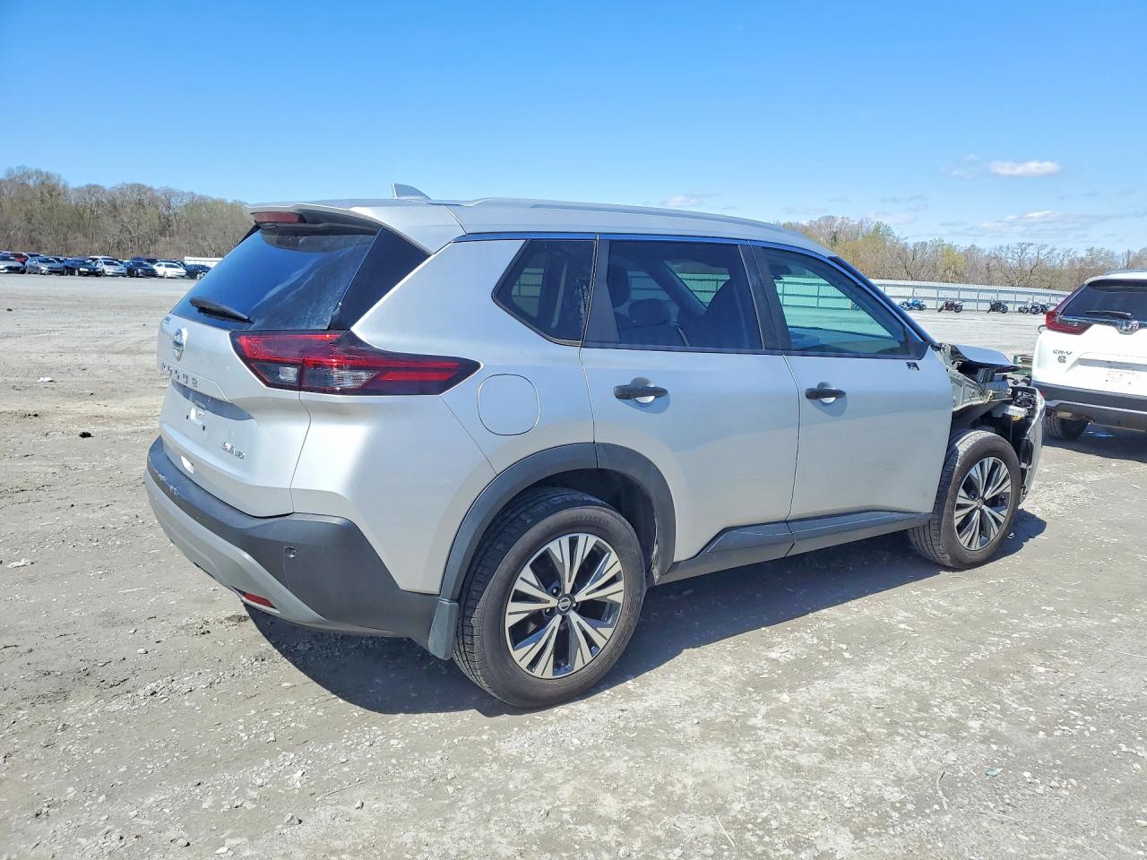 2021 NISSAN ROGUE SV photo 5