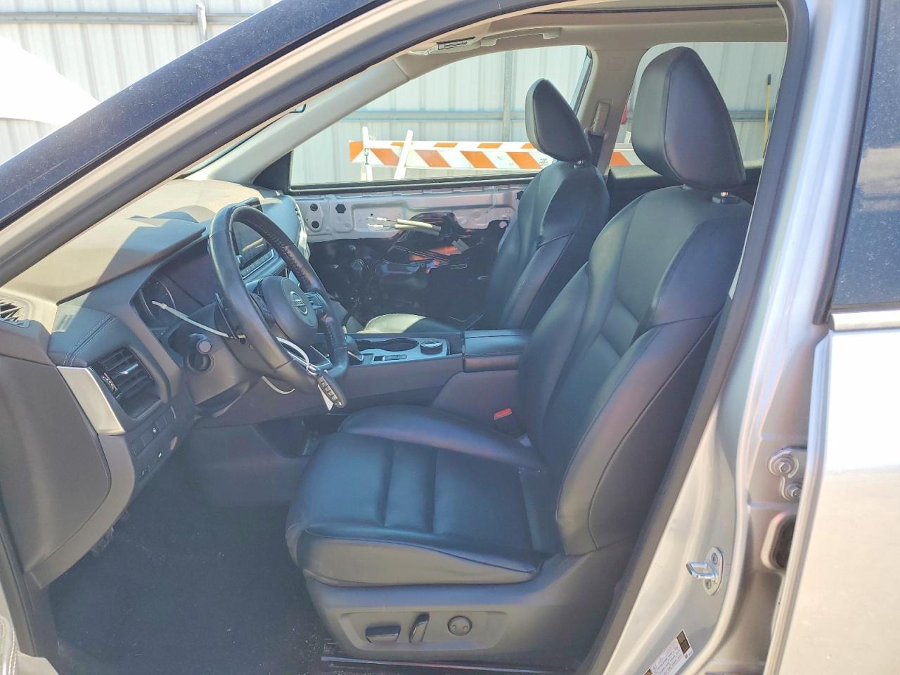 2021 NISSAN ROGUE SV photo 13