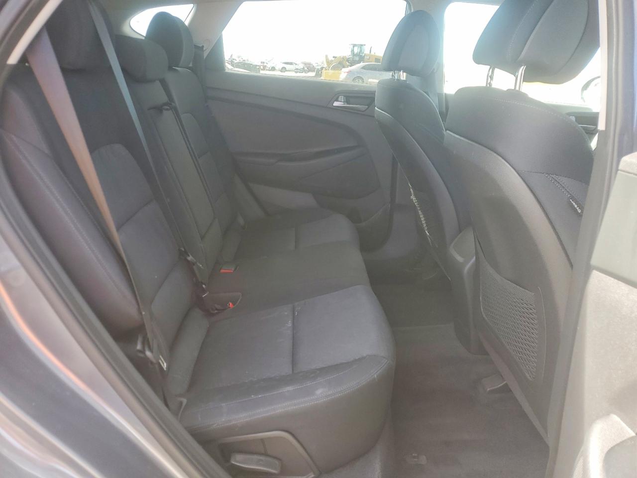 2016 HYUNDAI TUCSON SE photo 11