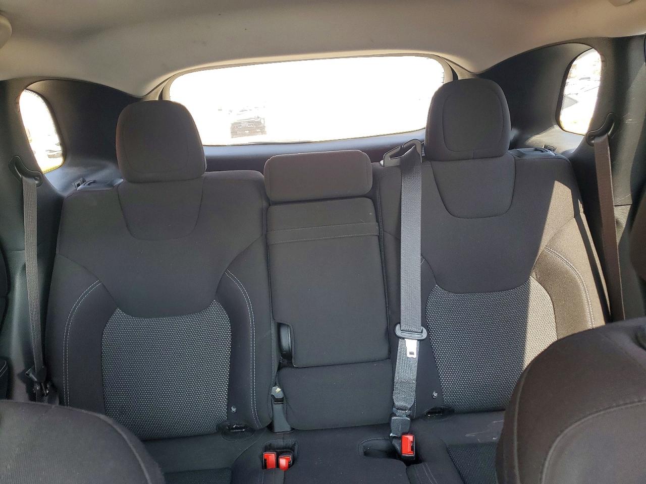 2019 JEEP CHEROKEE LATITUDE, LONGITUDE, NORTH photo 19
