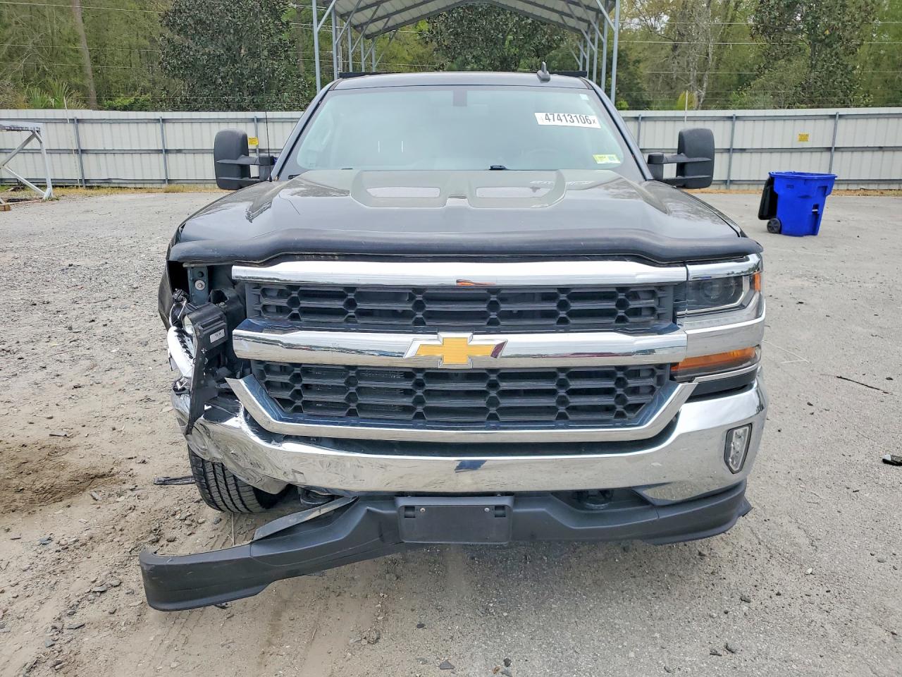2017 CHEVROLET SILVERADO K1500 LT photo 9