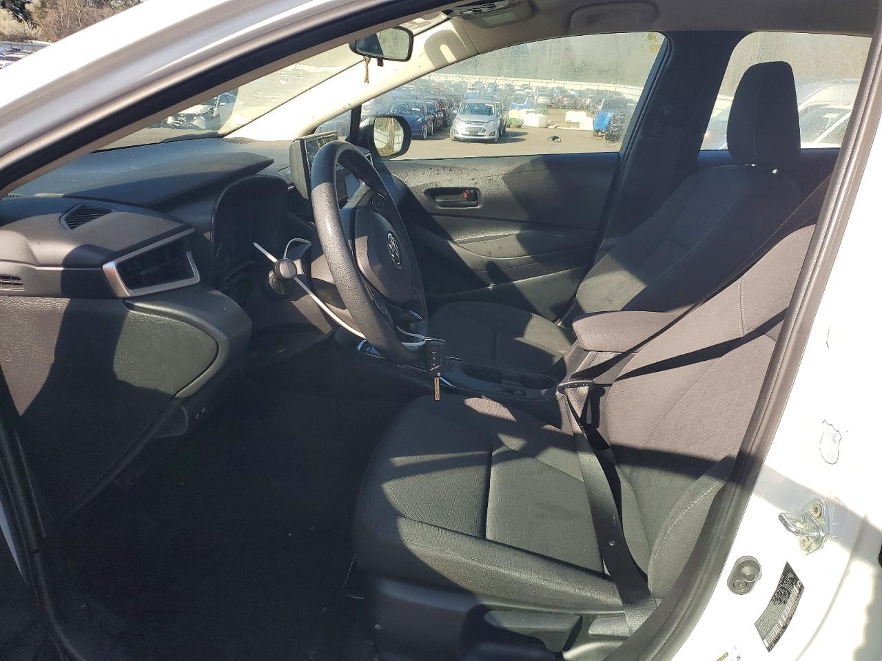 2024 TOYOTA COROLLA LE photo 19