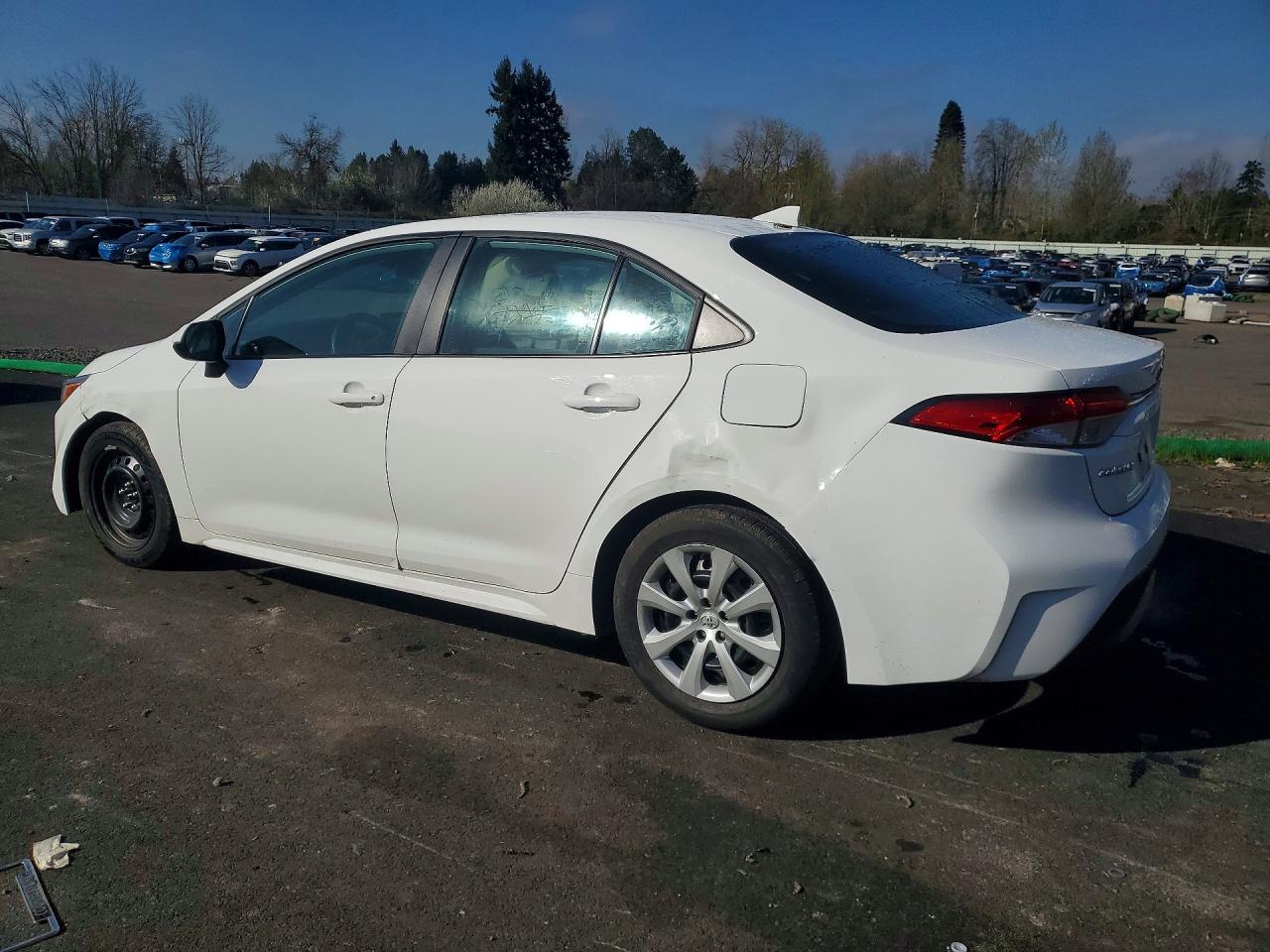 2024 TOYOTA COROLLA LE photo 4