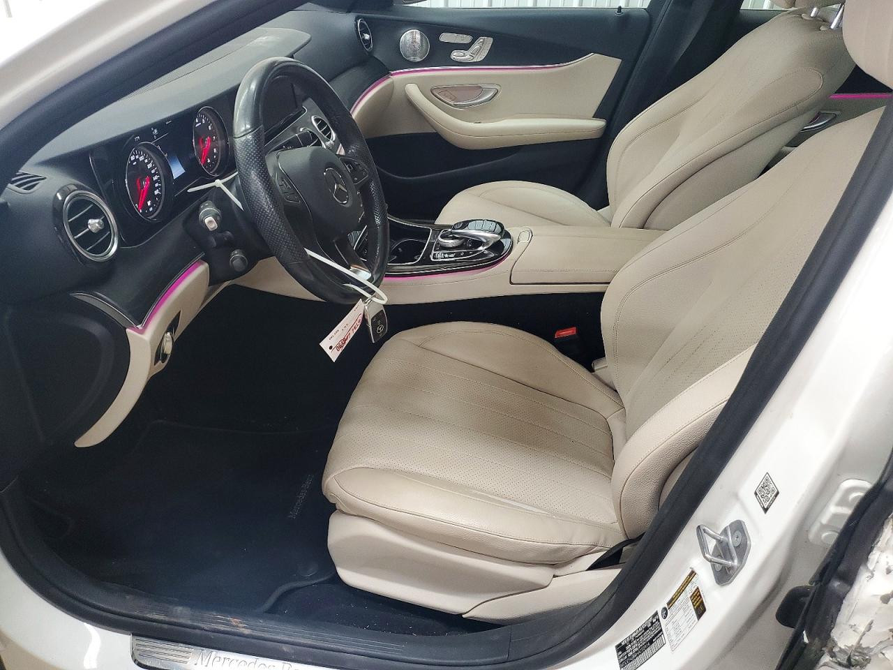 2017 MERCEDES-BENZ E 300 photo 19