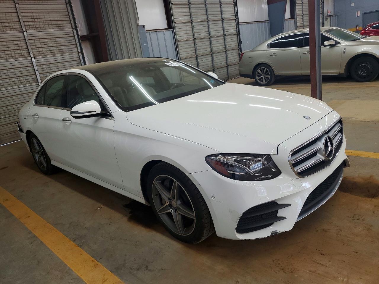 2017 MERCEDES-BENZ E 300 photo 10