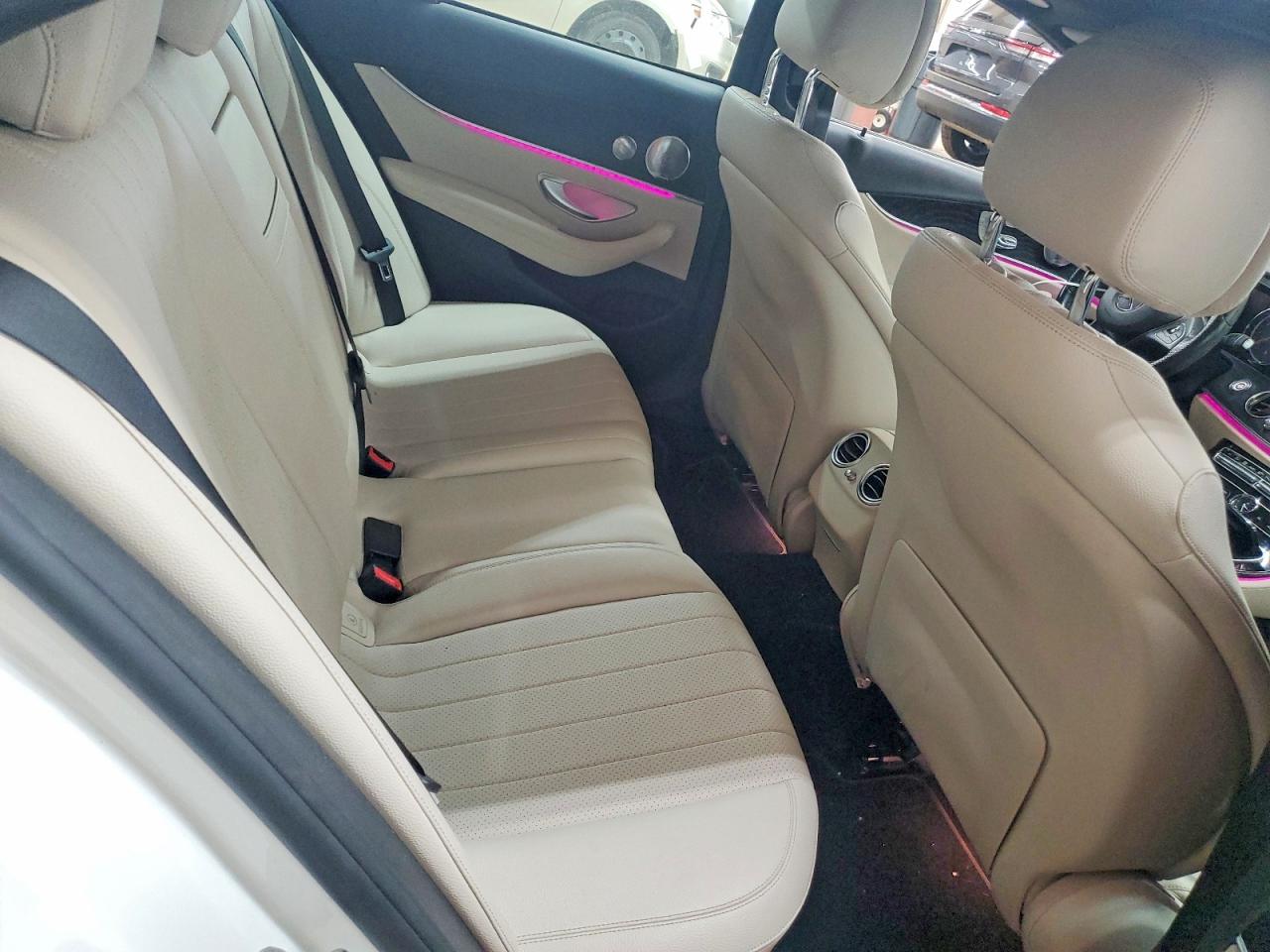 2017 MERCEDES-BENZ E 300 photo 28