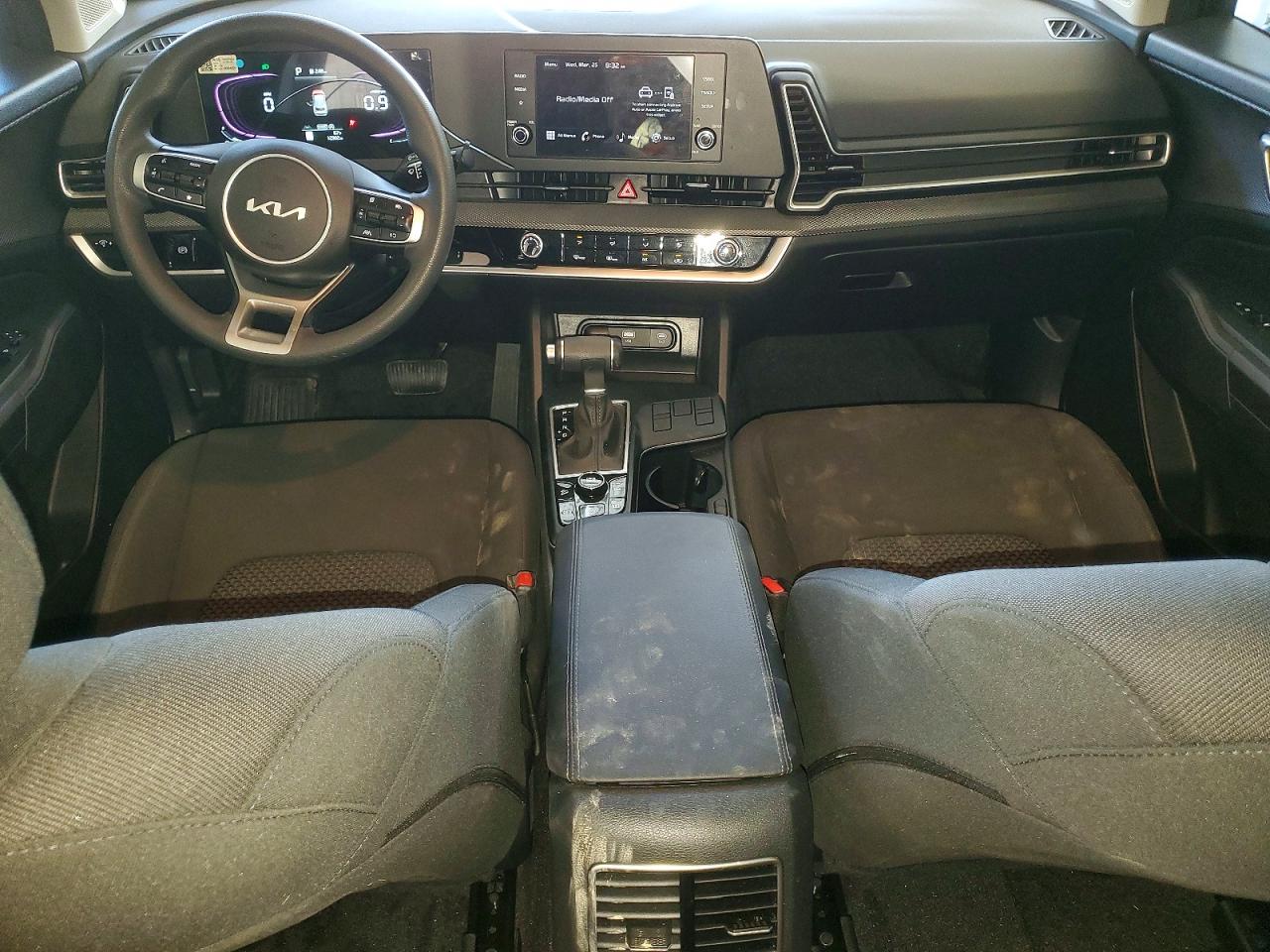 2025 KIA SPORTAGE LX photo 22