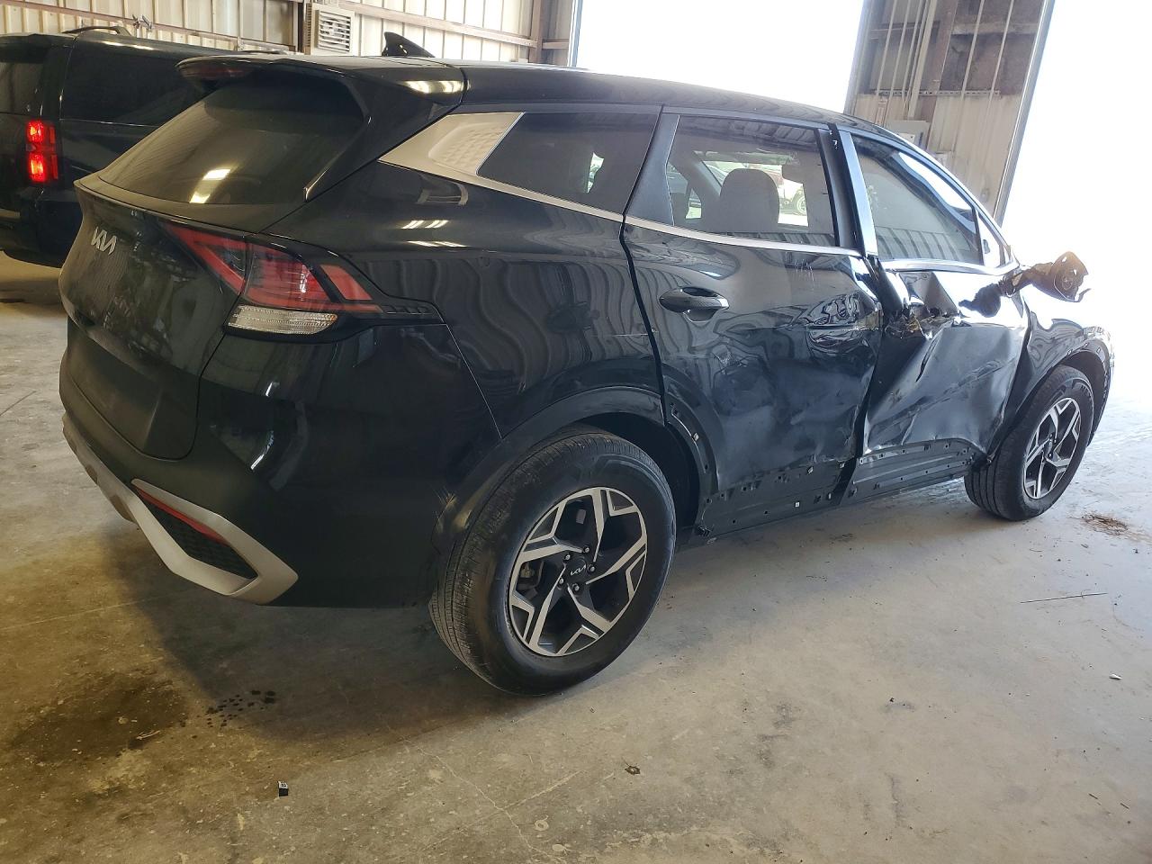 2025 KIA SPORTAGE LX photo 7