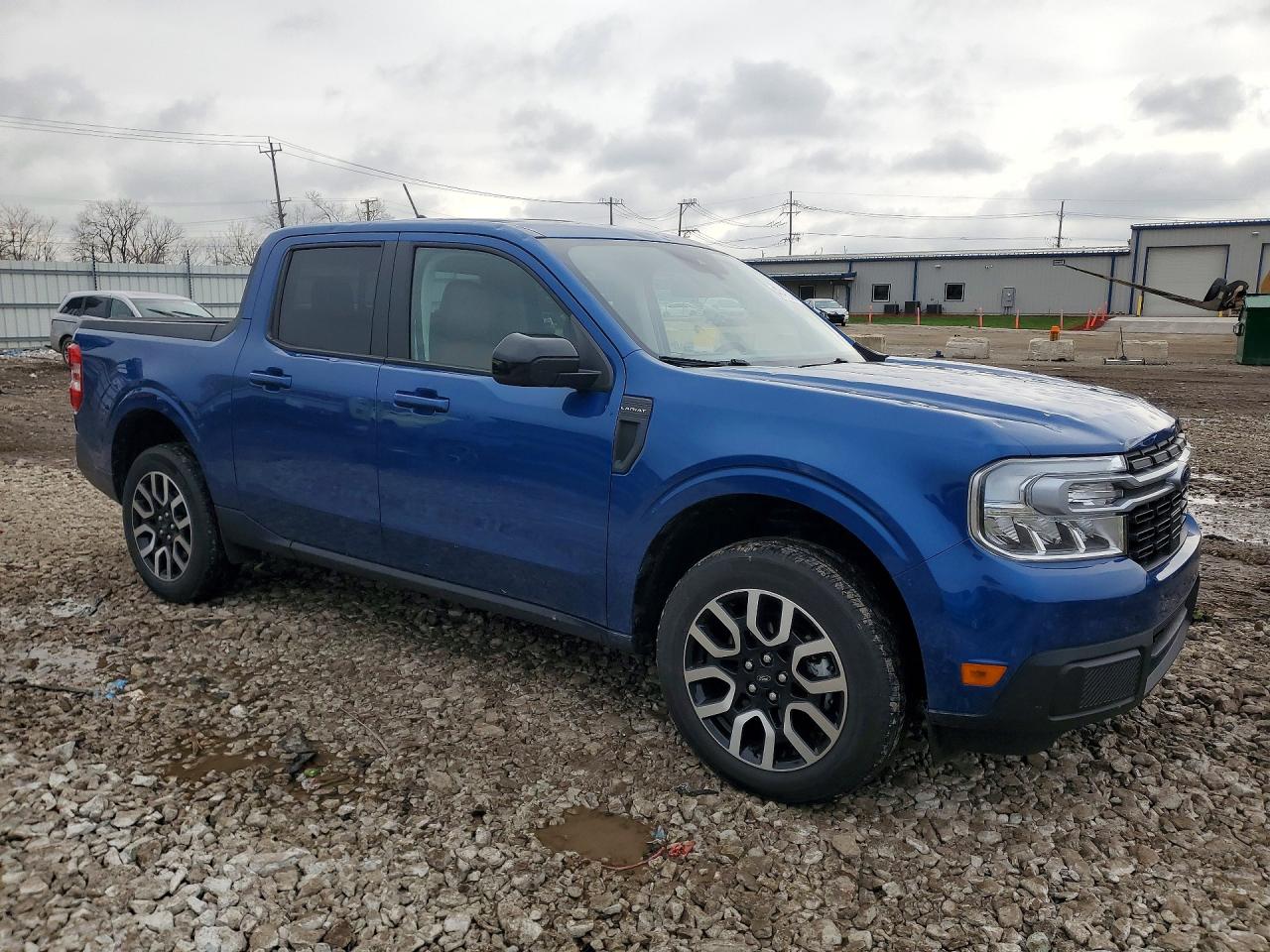 2024 FORD MAVERICK LARIAT photo 4