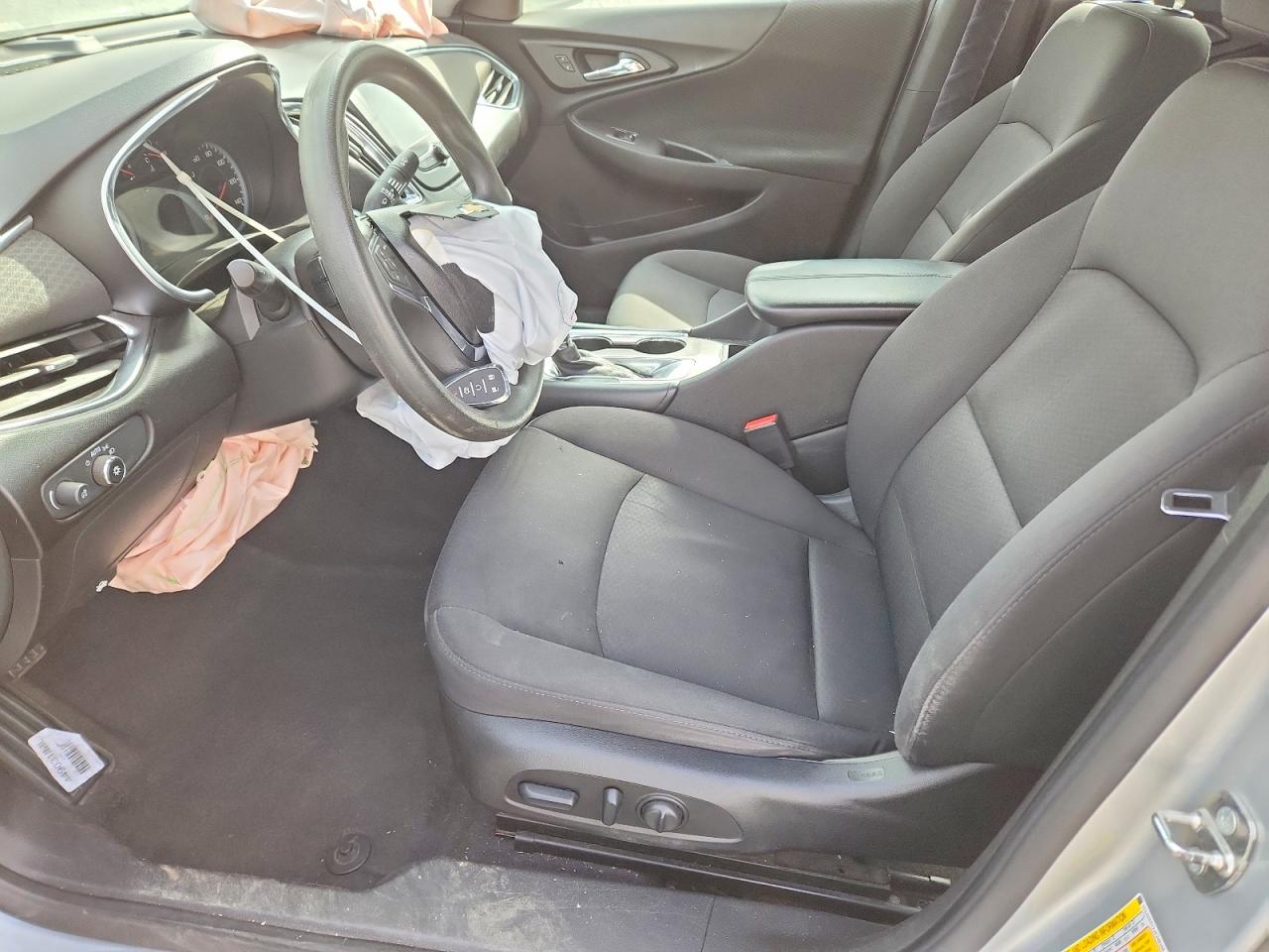 2018 CHEVROLET MALIBU LT photo 13