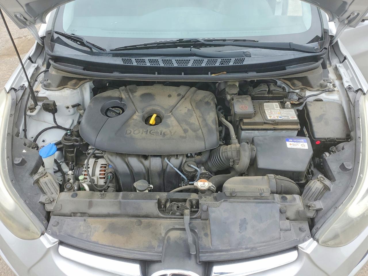 2016 HYUNDAI ELANTRA SE photo 11