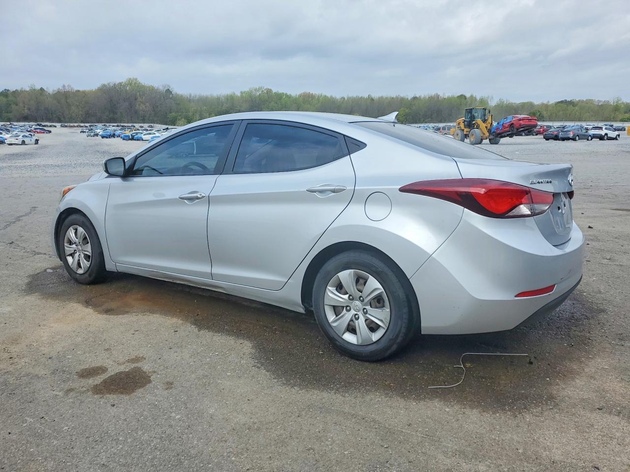 2016 HYUNDAI ELANTRA SE photo 2