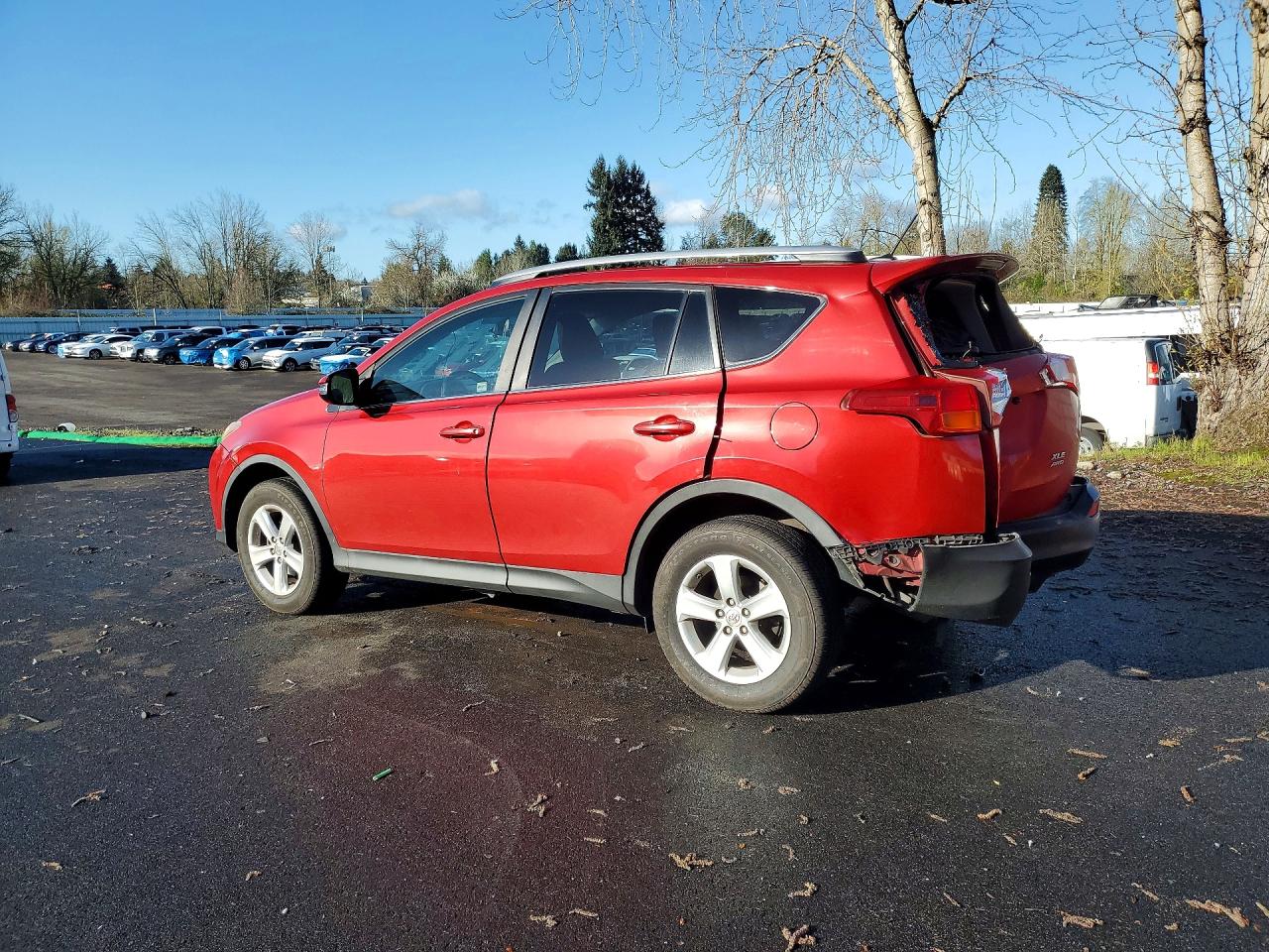 2013 TOYOTA RAV4 XLE photo 2