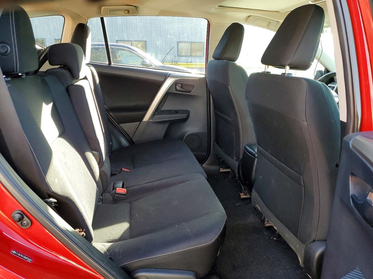 2013 TOYOTA RAV4 XLE photo 10